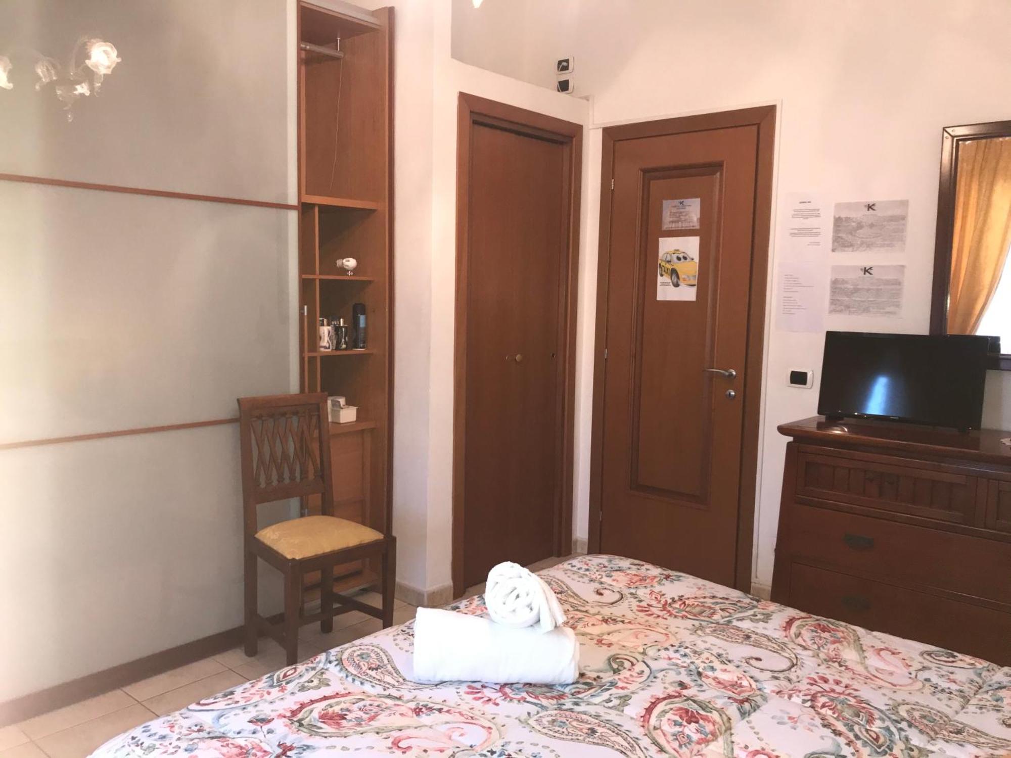 Kambal Inn Рим Екстериор снимка